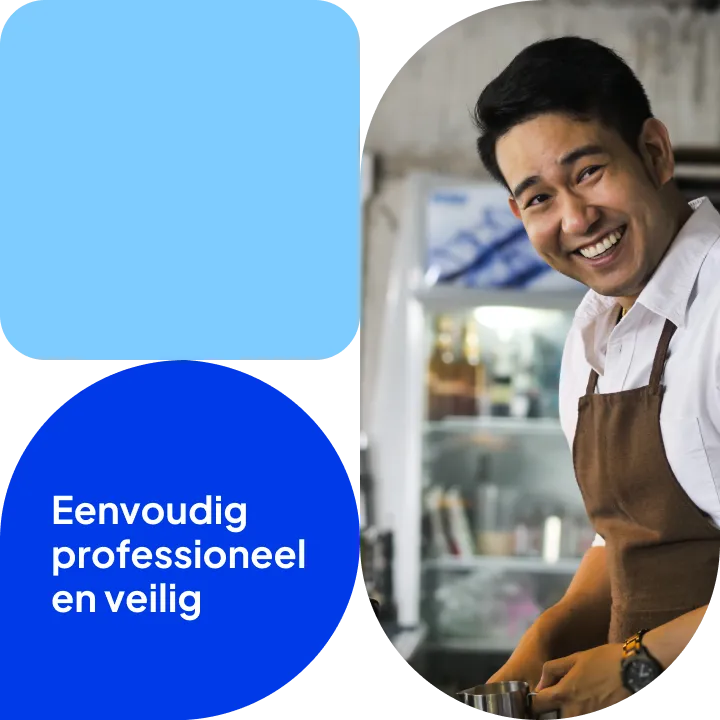 Glimlachende ondernemer met schort in zijn werkruimte, met de tekst 'Eenvoudig, professioneel en veilig'.