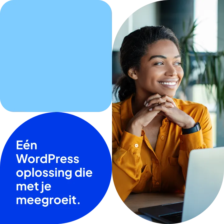 Vrouw achter een laptop: één WordPress-oplossing die met je meegroeit.
